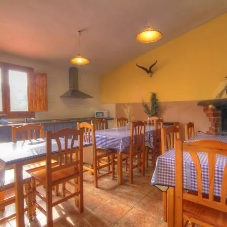 Albergue Barranc De La Serra *